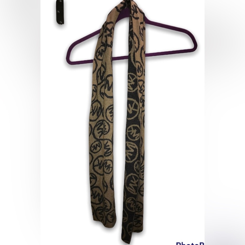 Michael KORS Brown and Dark Brown Scarf
